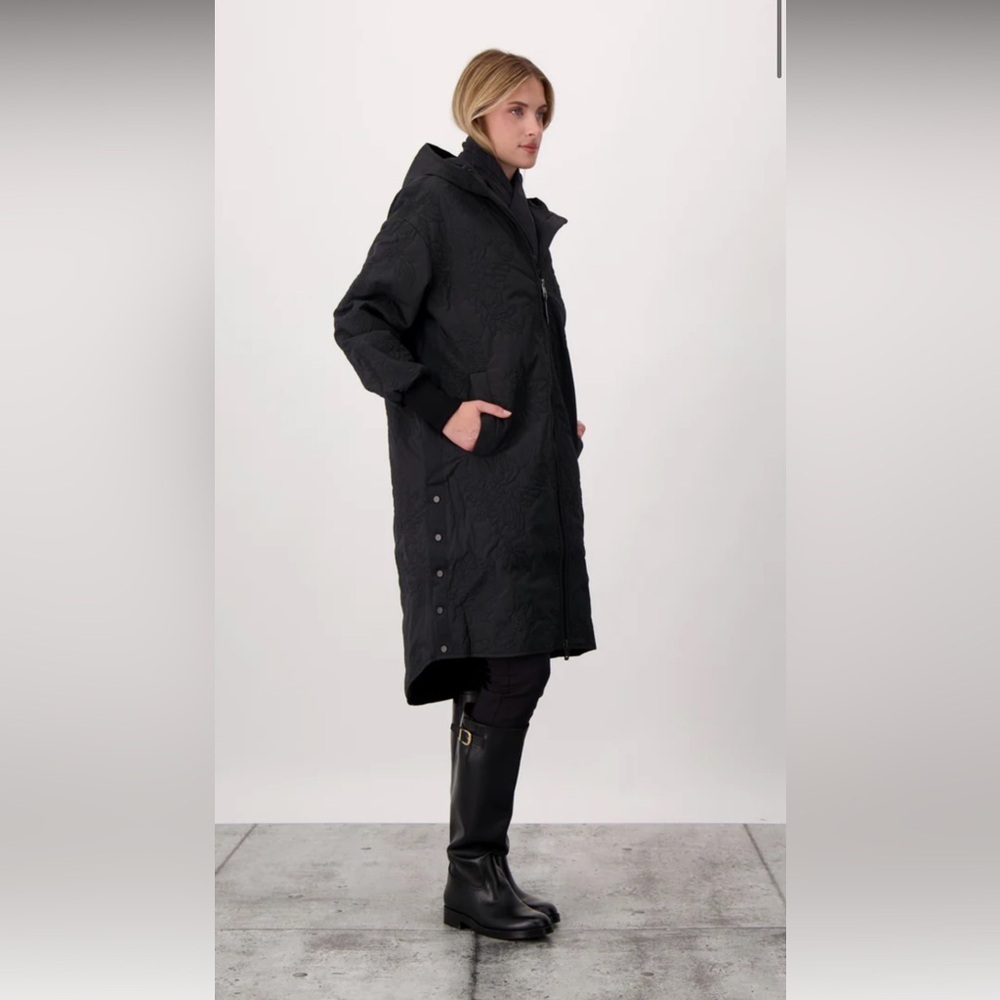 Nobis Surrey Performance Quilted Long Mid Layer Womens Jacket Hooded Longline
